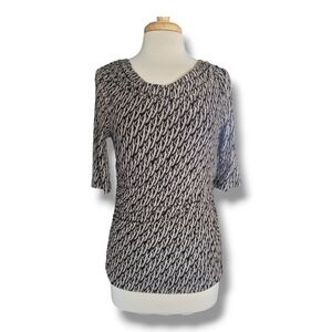 Cable & Guage Half Sleeve, Draped Neck Women's Top. Size Medium